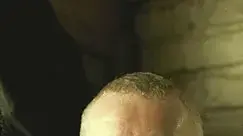 מה הקשר שלו לטים רובינס? מה הקשר שלו לטים רובינס?