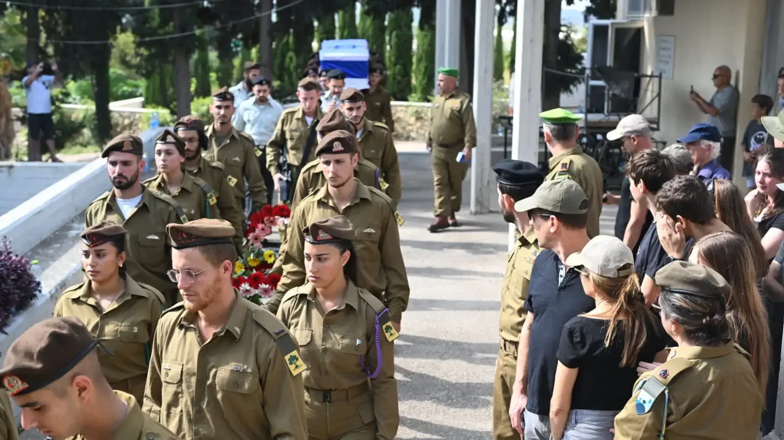 הלווית יואב אגמון הלווית יואב אגמון