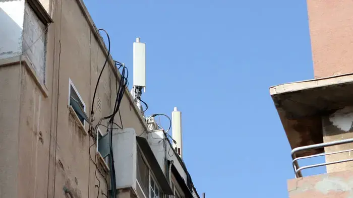 אנטנות סלולריות על גגות תל אביב אנטנות סלולריות על גגות תל אביב