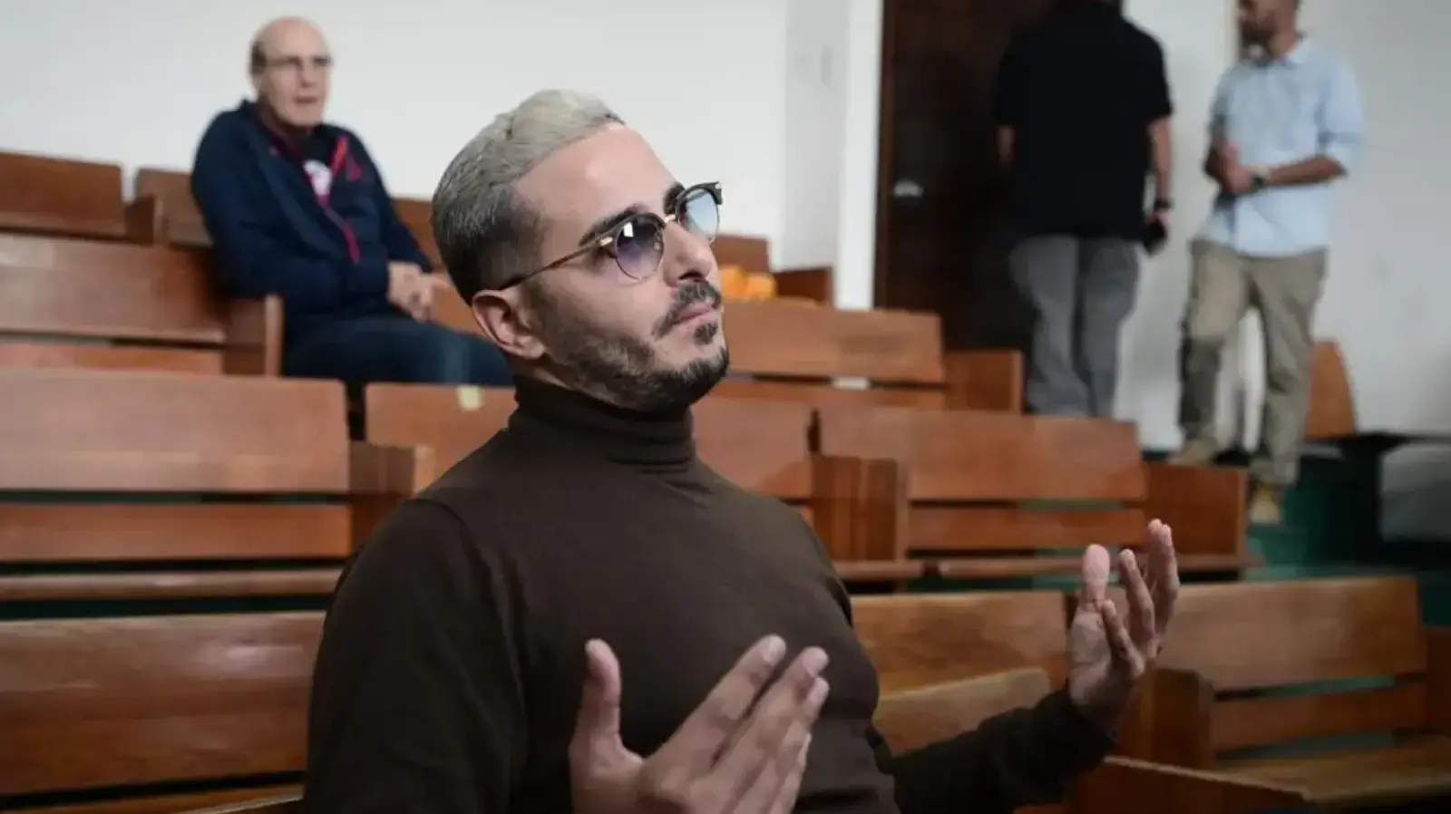 דיון בעניינו של נוכל הטינדר, "סיימון לבייב". המחוזי, ת"א 17 בנובמבר 2022 דיון בעניינו של נוכל הטינדר, "סיימון לבייב". המחוזי, ת"א 17 בנובמבר 2022