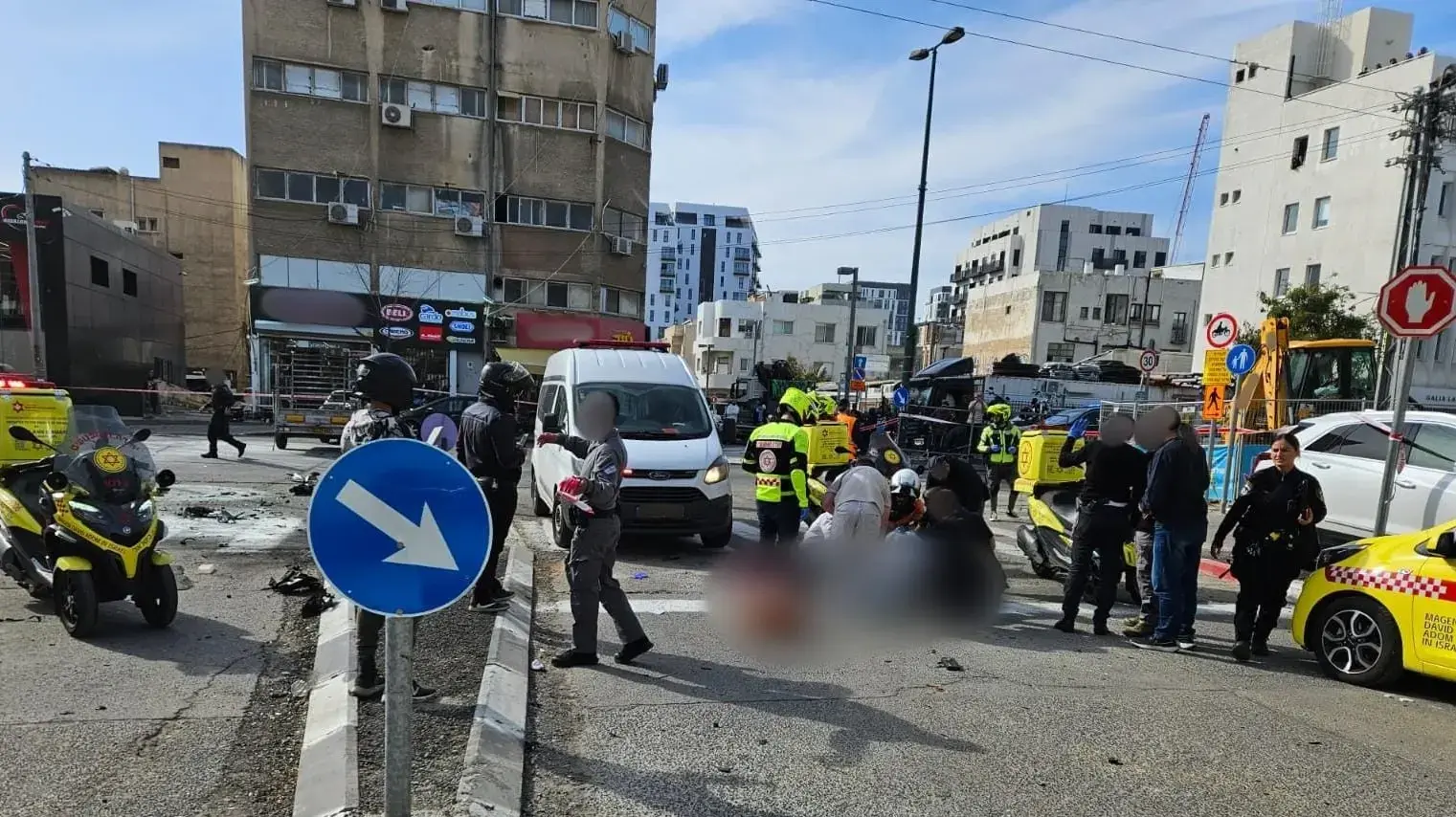 אופנוע שהיה על גרר והתפוצץ ברחוב העמל , תל אביב , 18 בפברואר 2025 אופנוע שהיה על גרר והתפוצץ ברחוב העמל , תל אביב , 18 בפברואר 2025