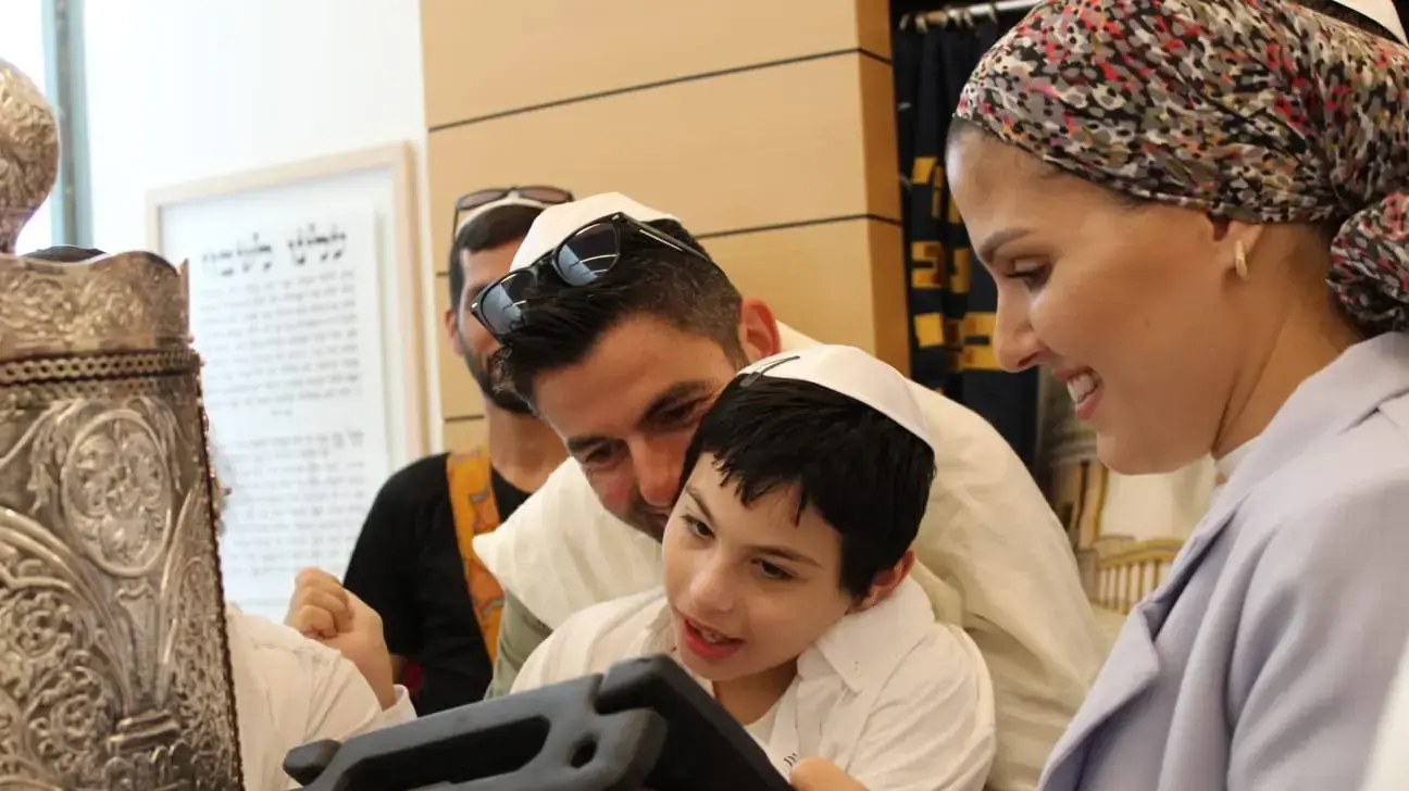 חגיגות בת ובר מצווה בכפר השיקומי "עדי נגב-נחלת ערן" חגיגות בת ובר מצווה בכפר השיקומי "עדי נגב-נחלת ערן"