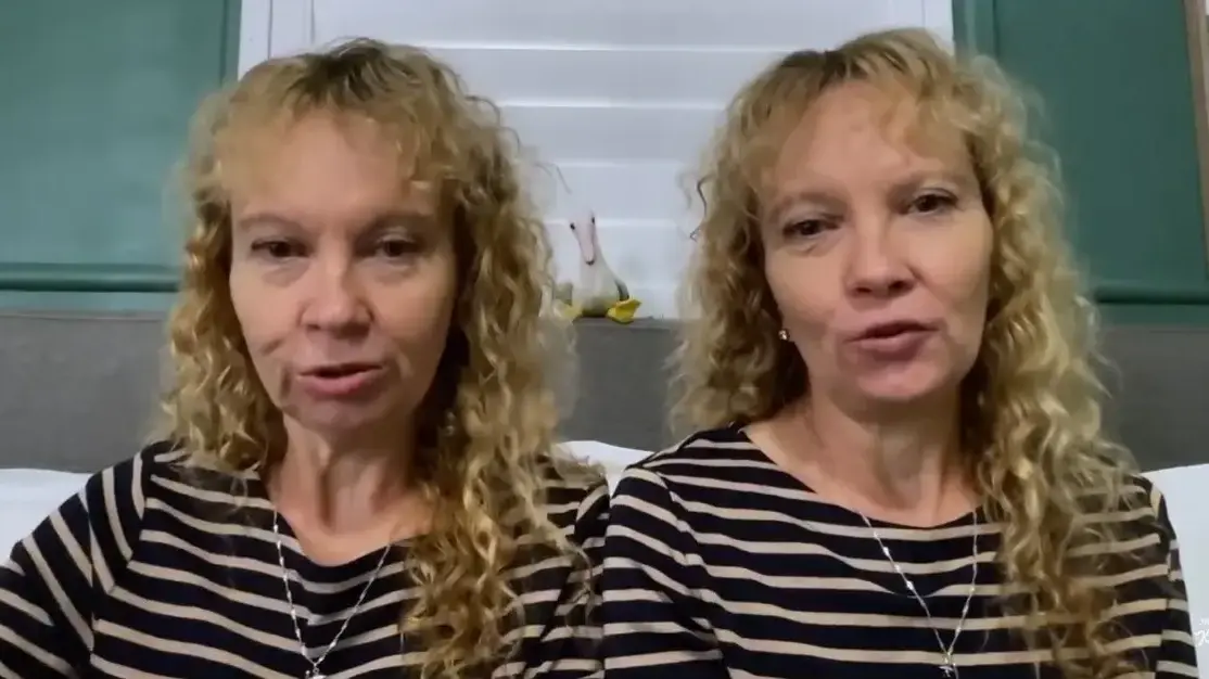 ברידג'ט ופולה פאוורס מתראיינות לתוכניתו של ג'ימי קימל ברידג'ט ופולה פאוורס מתראיינות לתוכניתו של ג'ימי קימל