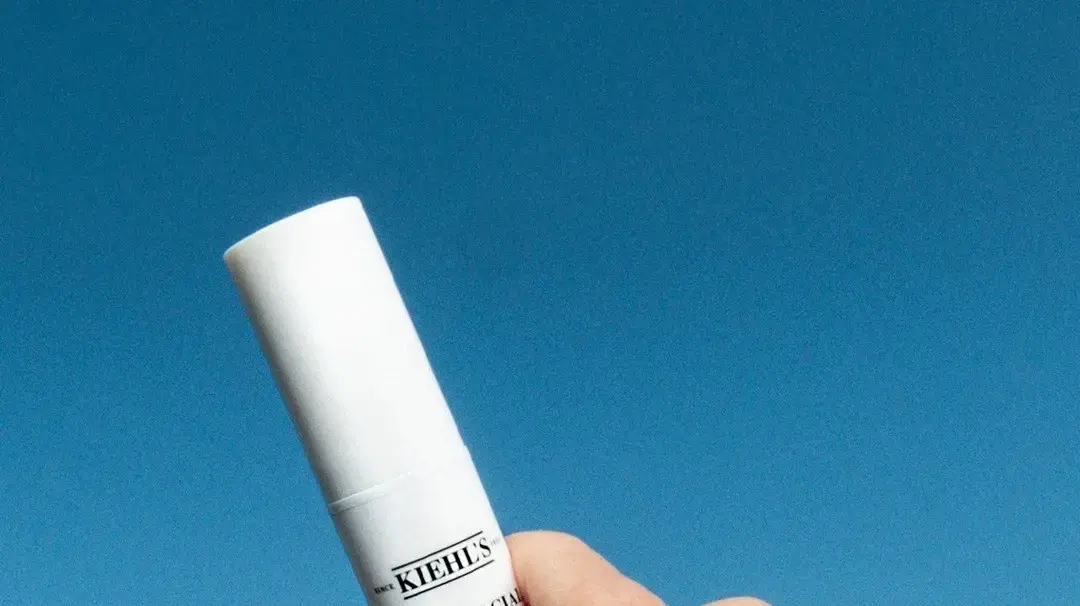 קרם פנים משקם של Kiehl's קרם פנים משקם של Kiehl's