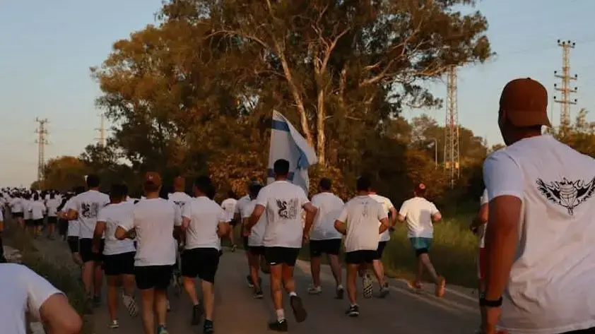 למעלה מ-1,000 לוחמים ומפקדים, בחובה ובמילואים: יחידות צה"ל השונות רצו לזכר הנופלים למעלה מ-1,000 לוחמים ומפקדים, בחובה ובמילואים: יחידות צה"ל השונות רצו לזכר הנופלים