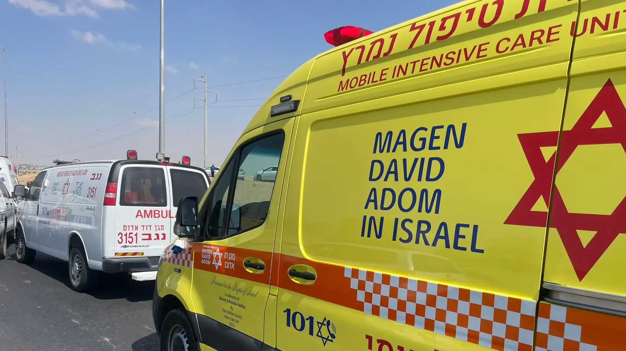 אמבולנס בזירת הירי בצומת שוקת אמבולנס בזירת הירי בצומת שוקת
