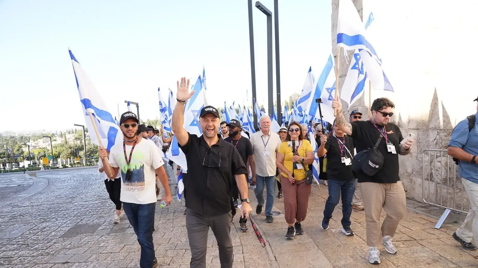 בישוף רוברט סטרנס בישוף רוברט סטרנס