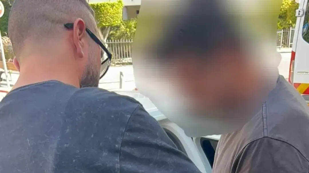 החשוד לביצוע מעשה מגונה בקטינה החשוד לביצוע מעשה מגונה בקטינה
