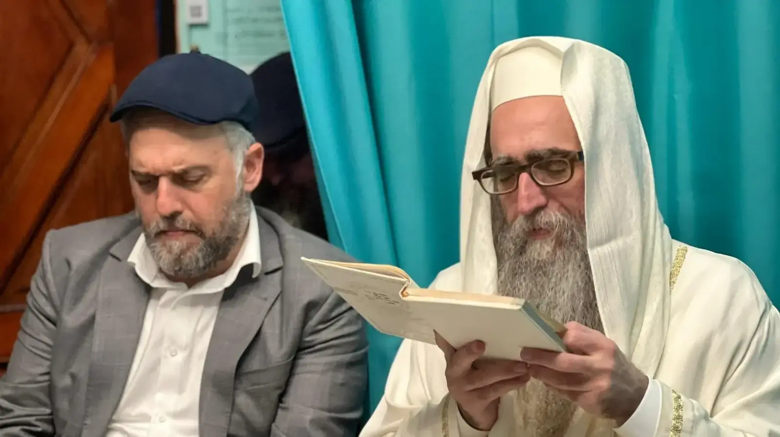 "אנחנו נמצאים בימים שבהם רואים את ישועת ה' בעיניים" הרב יאשיהו פינטו "אנחנו נמצאים בימים שבהם רואים את ישועת ה' בעיניים" הרב יאשיהו פינטו