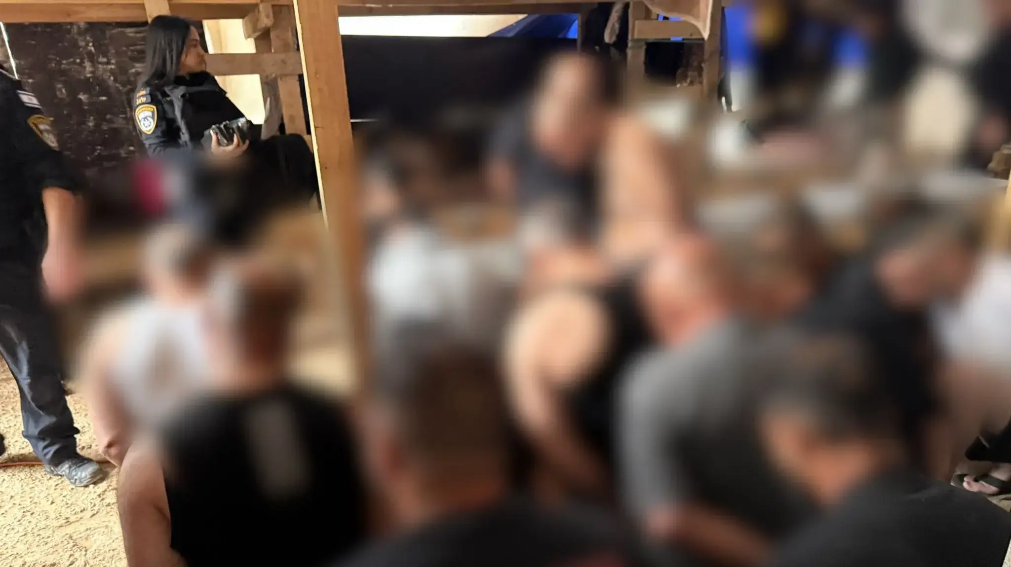 שוהים בלתי חוקיים באתר בנייה בבת ים. 7 בדצמבר 2025 שוהים בלתי חוקיים באתר בנייה בבת ים. 7 בדצמבר 2025