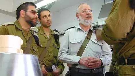 הגעלת כלים בצהל לקראת הפסח הגעלת כלים בצהל לקראת הפסח