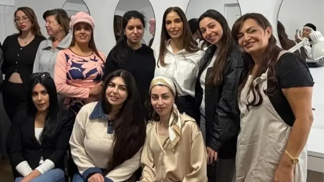 יוצאות לדרך חדשה. טקס סיום קורס “Glam” לאיפור יוצאות לדרך חדשה. טקס סיום קורס “Glam” לאיפור