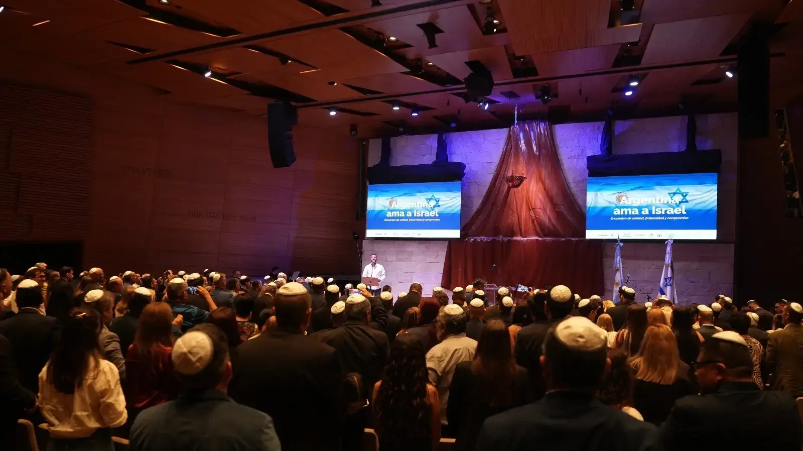 מפגש פסטורים אוונגליסטים בכנס תמיכה בישראל של "מכבי תנועה עולמית", ארגנטינה מפגש פסטורים אוונגליסטים בכנס תמיכה בישראל של "מכבי תנועה עולמית", ארגנטינה