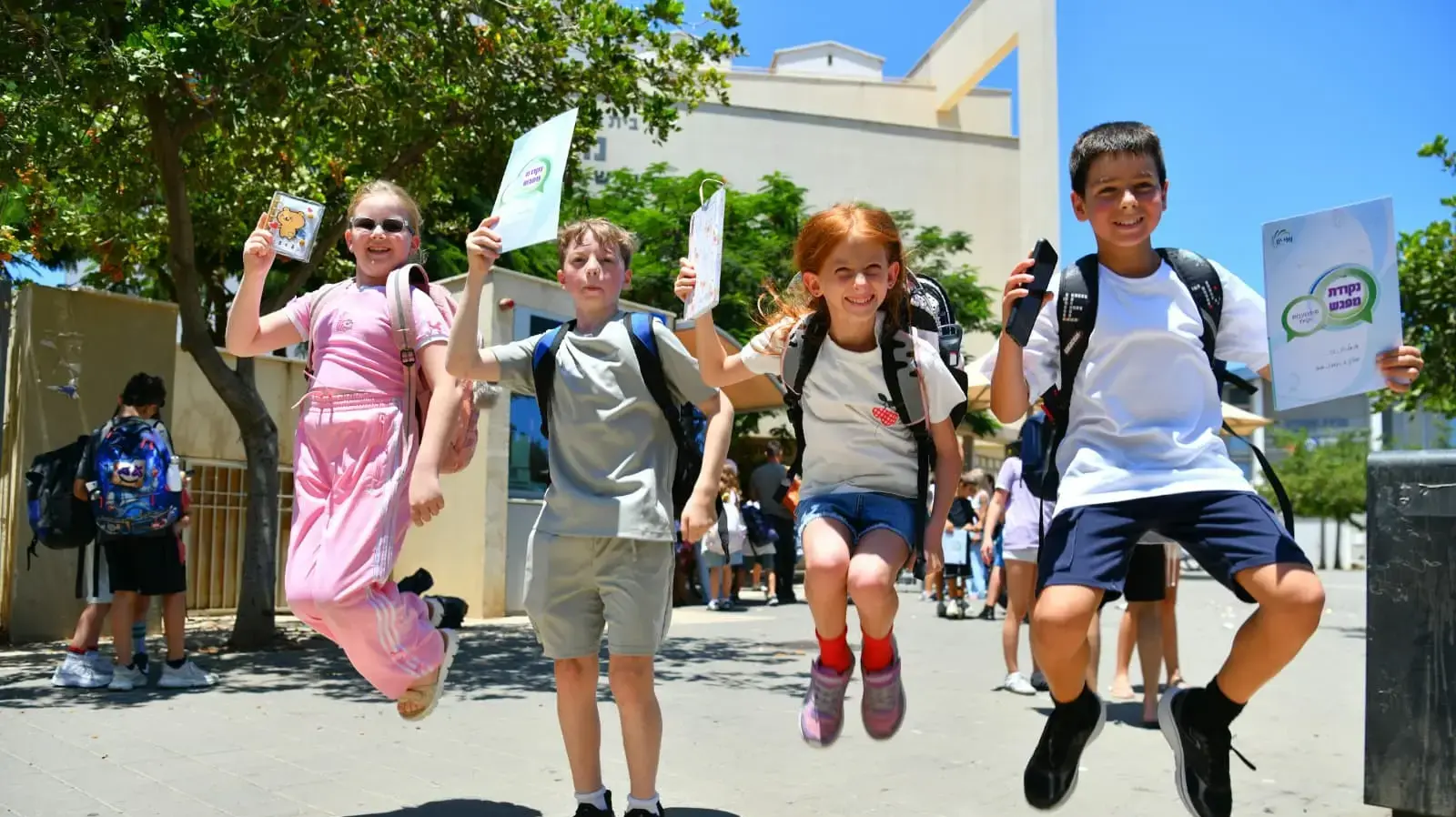 מחוננות היא רק חלק מהתמונה. ההחלטה על המסגרת צריכה להתחשב גם בצרכים החברתיים והרגשיים של הילד