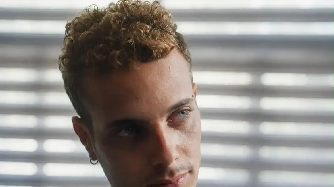 אורי קומאי מתוך צילומי הסרט"דם במים" אורי קומאי מתוך צילומי הסרט"דם במים"