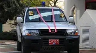 שוטרי תחנת טירה זכו בג'יפ של מפקד המחוז ניסים מור שוטרי תחנת טירה זכו בג'יפ של מפקד המחוז ניסים מור