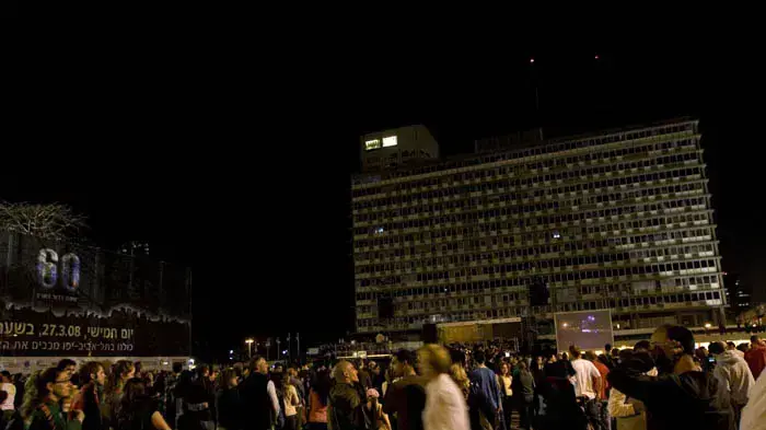 תל אביב בחשכה תל אביב בחשכה