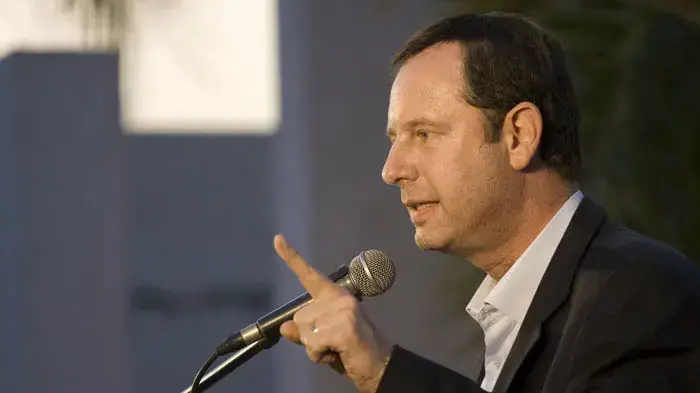 אופיר פינס אופיר פינס