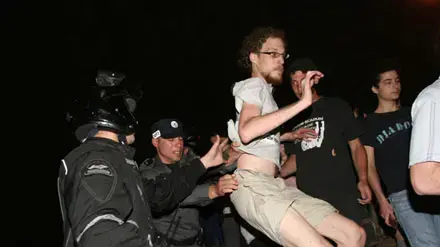 הפגנת פעילי שמאל ביפו הפגנת פעילי שמאל ביפו