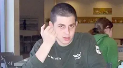 גלעד שליט גלעד שליט