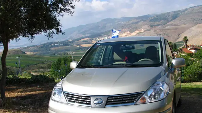 מבחן ניסאן טידה מבחן ניסאן טידה