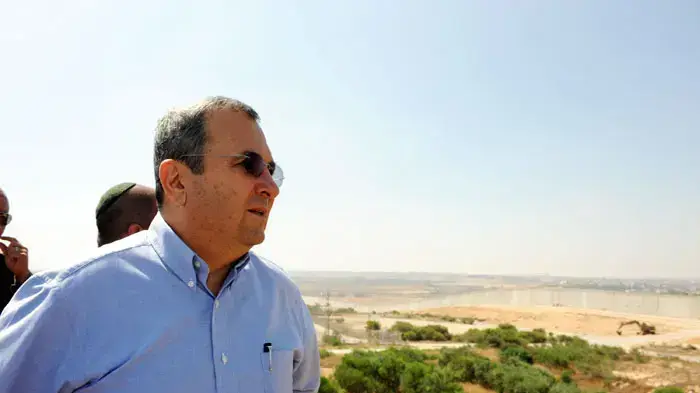 שר הביטחון אהוד ברק במושב נתיב העשרה שר הביטחון אהוד ברק במושב נתיב העשרה