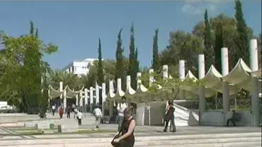 הכניסה לאוניברסיטת תל אביב הכניסה לאוניברסיטת תל אביב