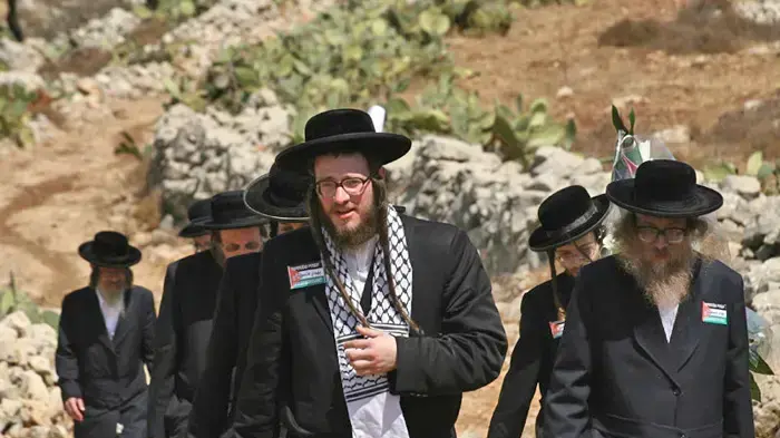 נטורי כרתא מפגינים בניעלין נטורי כרתא מפגינים בניעלין