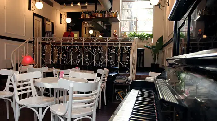 בית הקפה פיאנו בר פלורנטין בית הקפה פיאנו בר פלורנטין