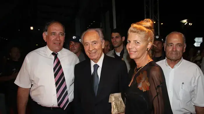 שמעון פרס, יונה יהב ואשתו שמעון פרס, יונה יהב ואשתו