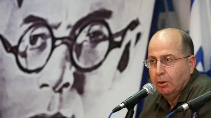 משה (בוגי) יעלון משה (בוגי) יעלון