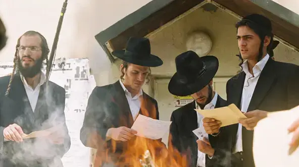 מתוך הסרט "אחים" של יגאל נידם מתוך הסרט "אחים" של יגאל נידם