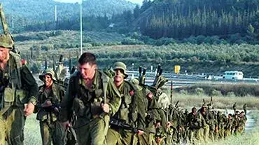 טירוני באח אדם במסע כומתה טירוני באח אדם במסע כומתה