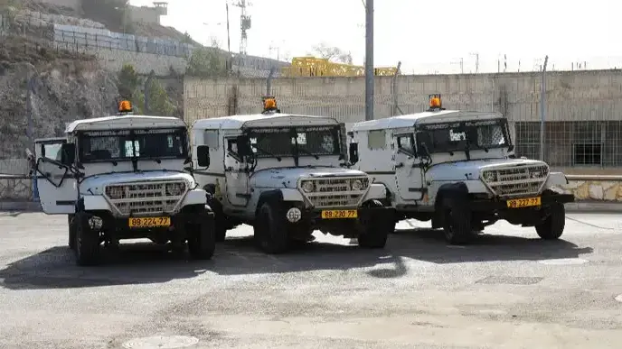 ג'יפ ממוגן נגד ירי ג'יפ ממוגן נגד ירי
