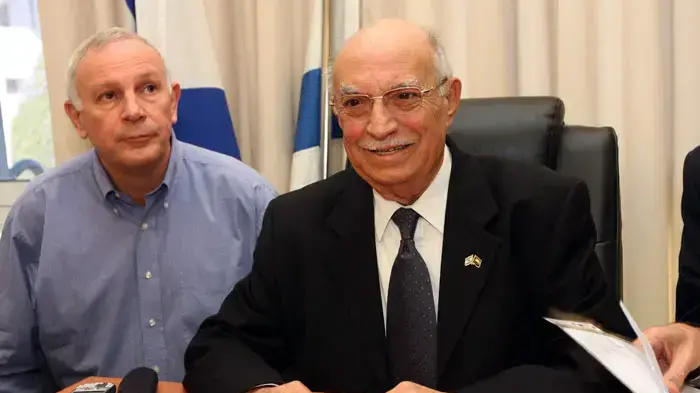 יעקב בן יזרי, פרופסור אבי ישראלי יעקב בן יזרי, פרופסור אבי ישראלי