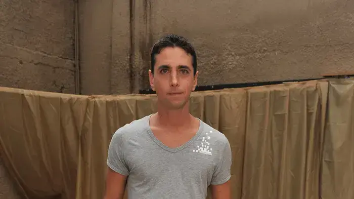אריק אלפר אריק אלפר
