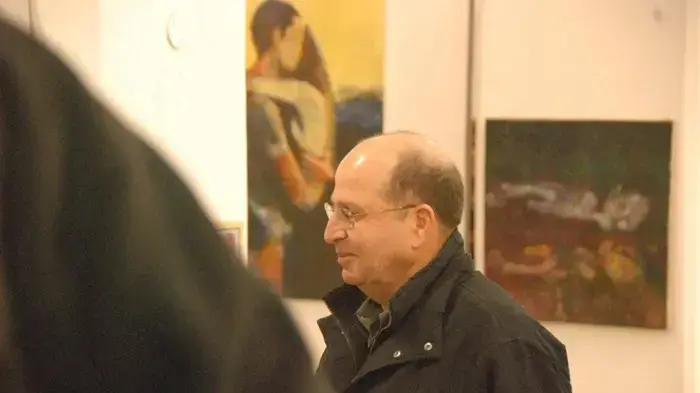 משה בוגי יעלון בתערוכת ציורים
