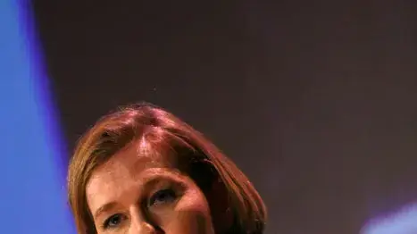 ציפי לבני אהוד ברק ובנימין נתניהו בכנס בנושא חינוך באוניברסיטת ת"א