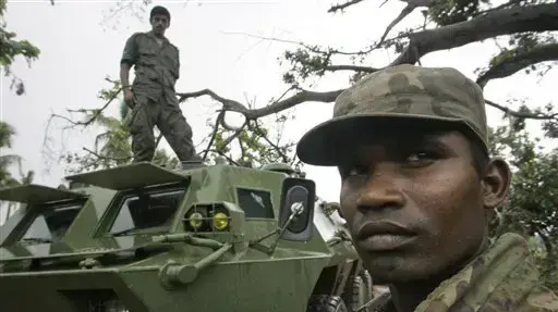 צבא סרי לנקה נלחם במורדים הטמילים צבא סרי לנקה נלחם במורדים הטמילים
