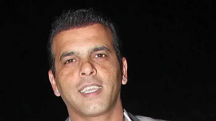 האיומים עבדו. אייל גולן האיומים עבדו. אייל גולן