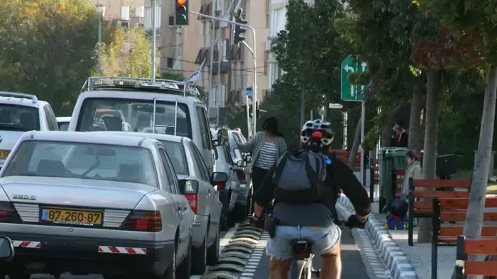 שביל אופניים חדש ברחוב משה דיין תל אביב שביל אופניים חדש ברחוב משה דיין תל אביב