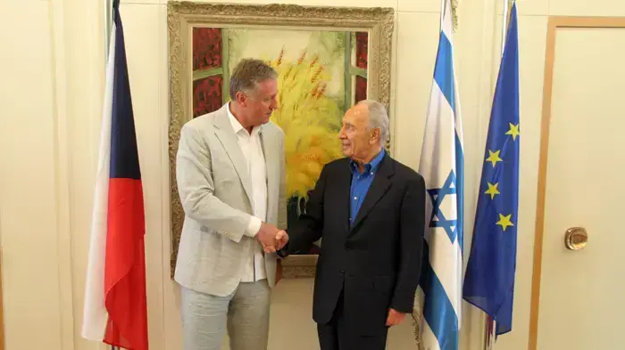 פגישת נשיא המדינה שמעון פרס עם ראש ממשלת צ'כיה מירק טופולנק פגישת נשיא המדינה שמעון פרס עם ראש ממשלת צ'כיה מירק טופולנק