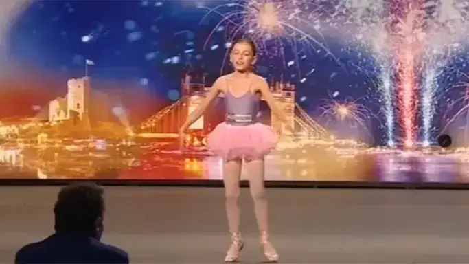 מעולם לא שמעו מישהו שר כמוה. הולי סטיל מעולם לא שמעו מישהו שר כמוה. הולי סטיל