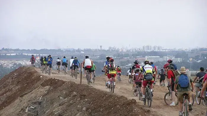 רוכבי אופניים רוכבי אופניים