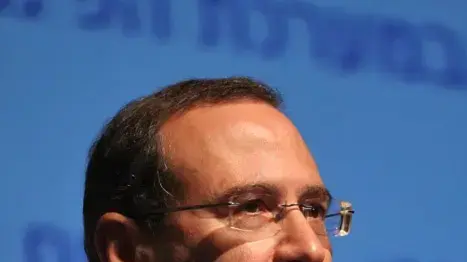 רוני חזקיהו רוני חזקיהו