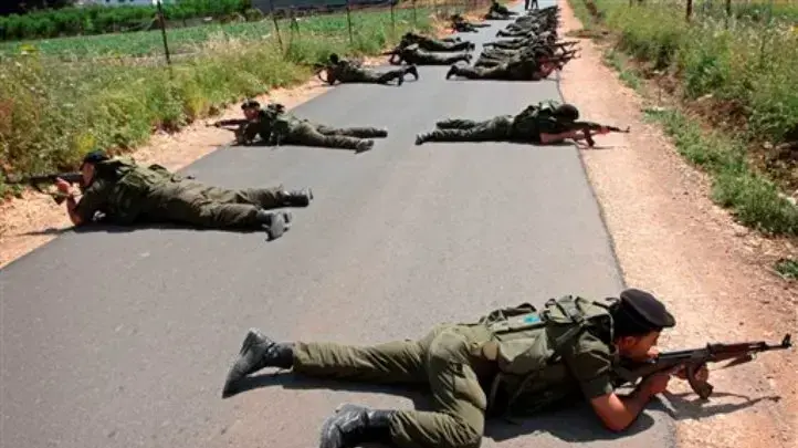 פעילים במנגנוני הביטחון הפלסטינים באימון בג'נין פעילים במנגנוני הביטחון הפלסטינים באימון בג'נין