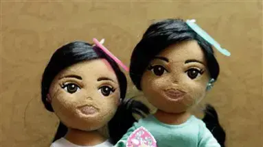 בובות של מליה וסשה אובמה בובות של מליה וסשה אובמה