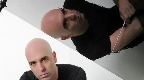 המנהל האמנותי של חגיגות שופן בסין, שוחט המנהל האמנותי של חגיגות שופן בסין, שוחט