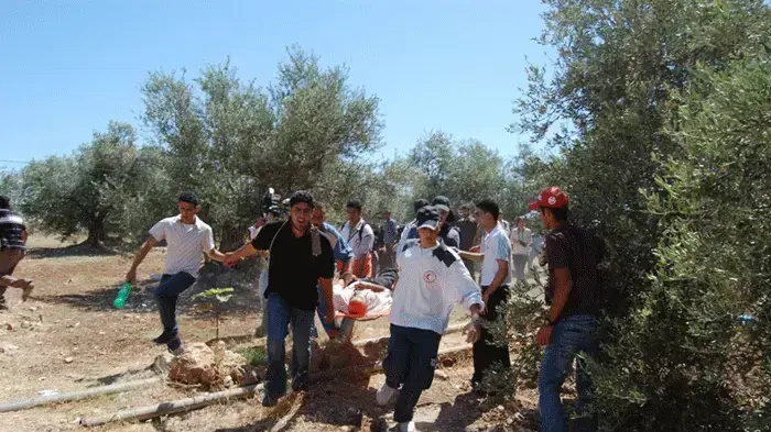 פלסטיני נהרג מאש צה"ל בהפגנה בניעילין פלסטיני נהרג מאש צה"ל בהפגנה בניעילין