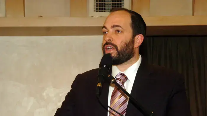 שר הבינוי אריאל אטיאס שר הבינוי אריאל אטיאס